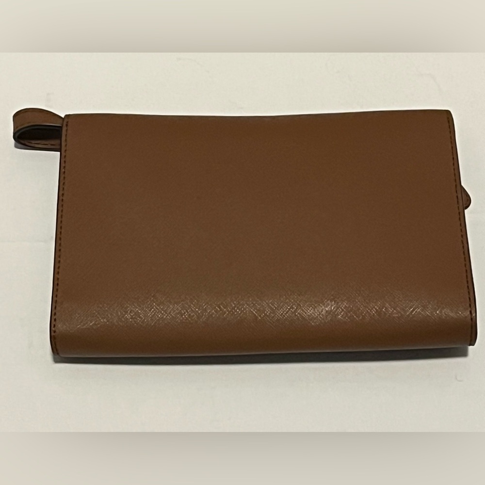 Michael Kors Brown Crossbody bag Wallet with removable strap. Good condition. - Picture 3 of 9